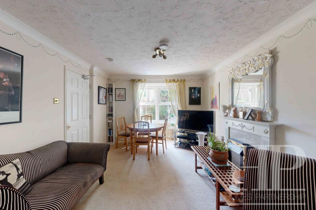 House in Crawley, Maidenbower, Worth - View 5