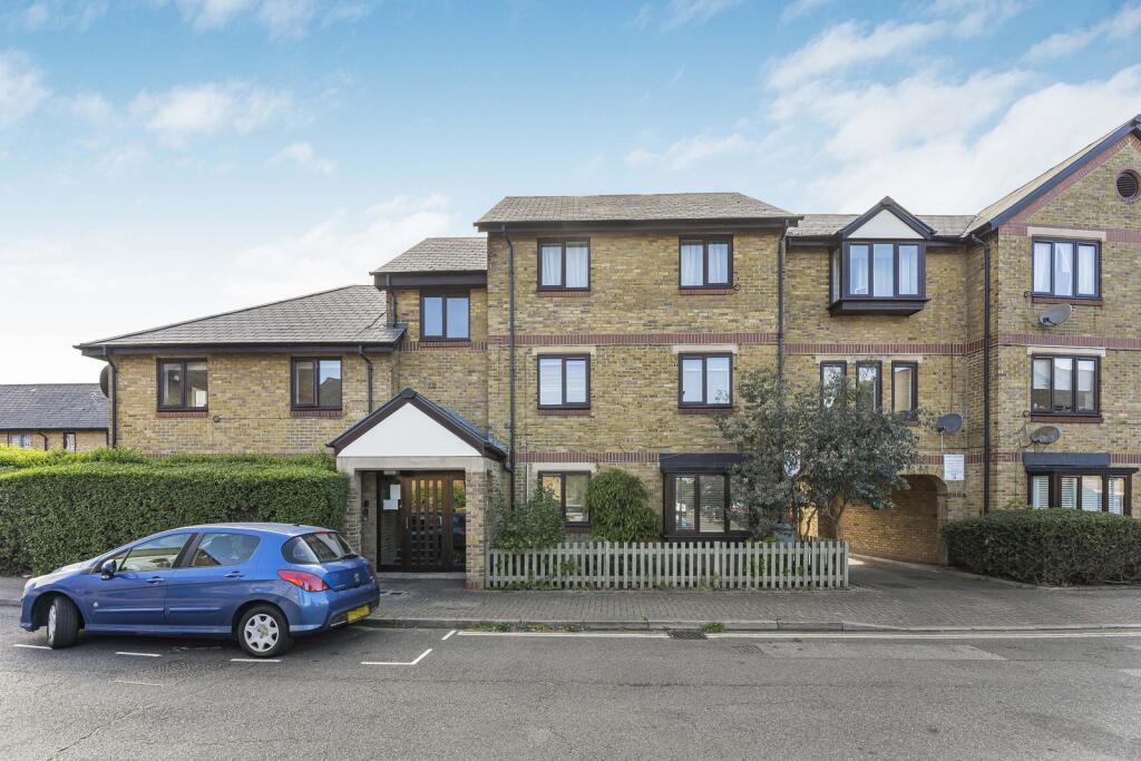 Main image of property: Riverside Close, London, E5