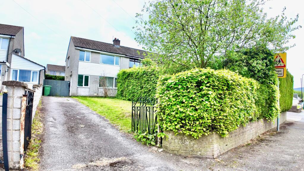 Main image of property: St. Davids Road, Maesycwmmer, CF82