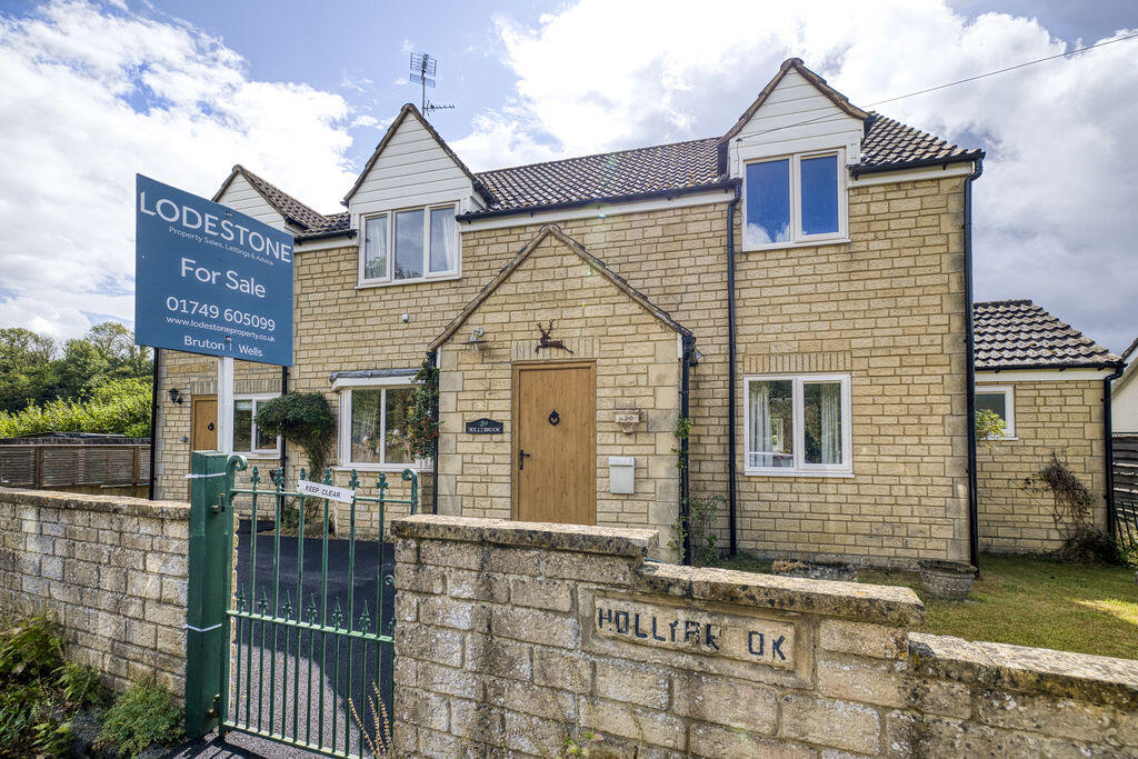 Main image of property: Spacious Five Bed Family Home in Central Batcombe