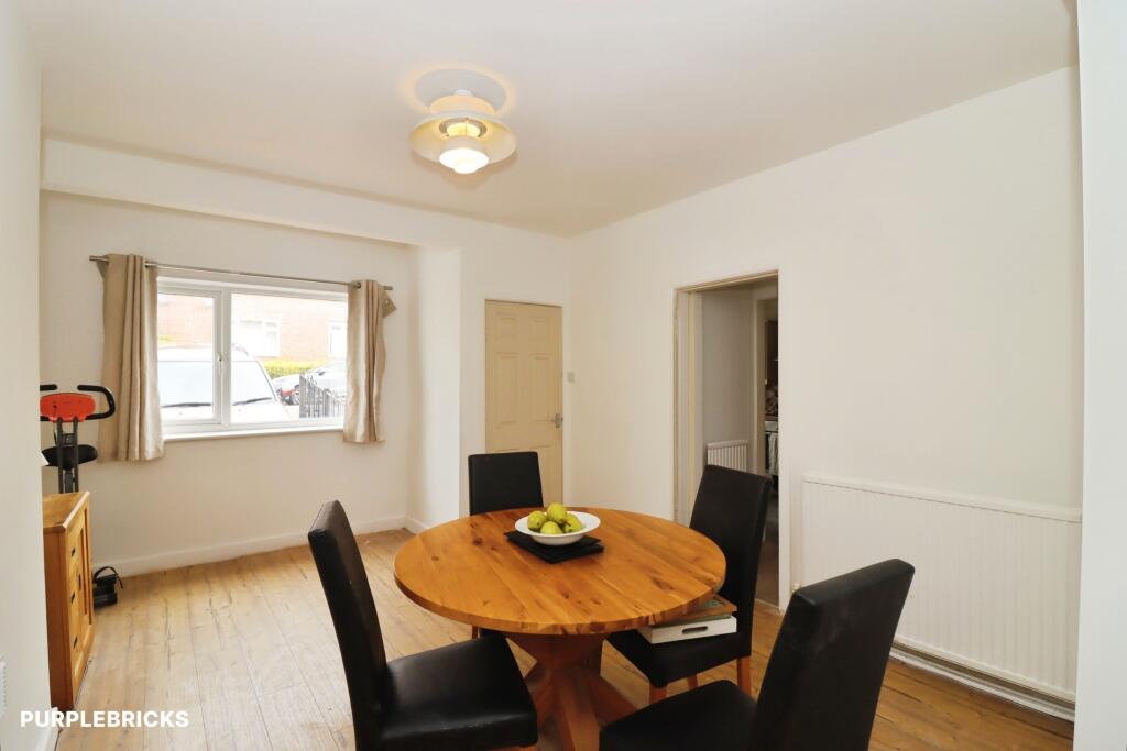 House in Chesterfield, Derbyshire - View 5