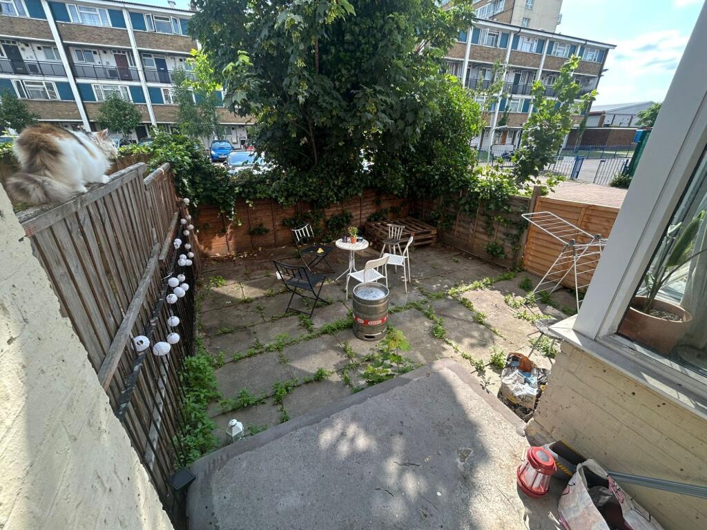 Main image of property: Rivet House