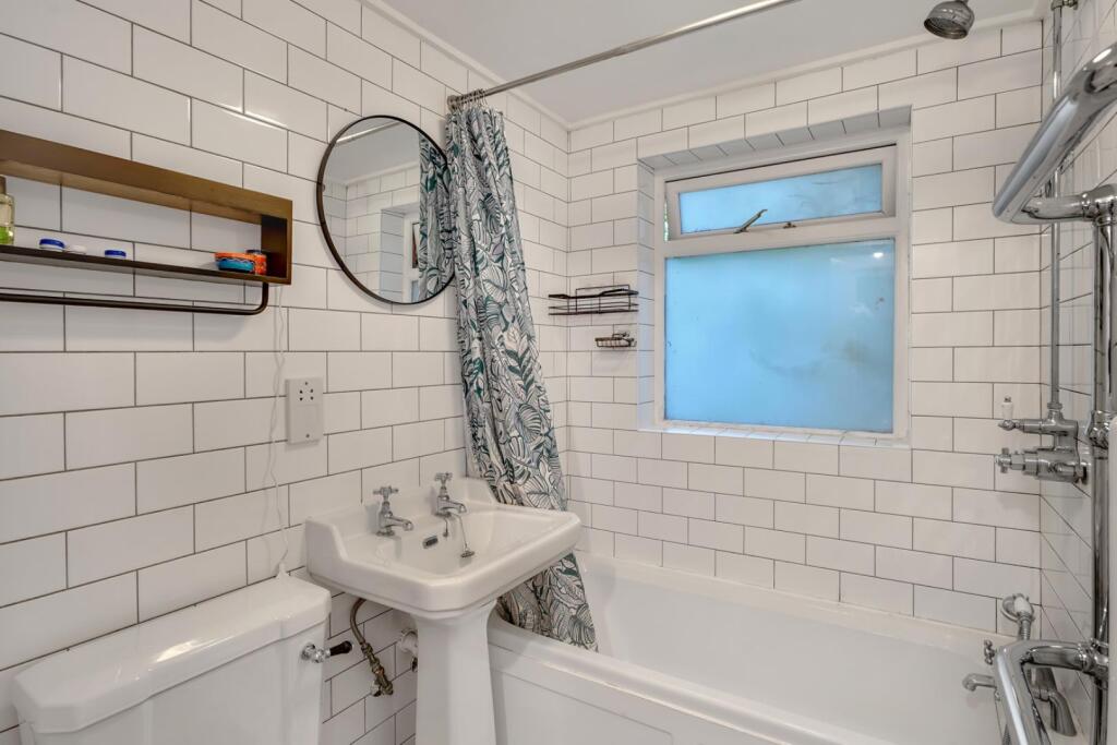 Apartment in London - More