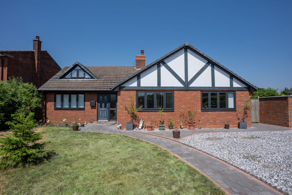 House in Wychavon, Hartlebury