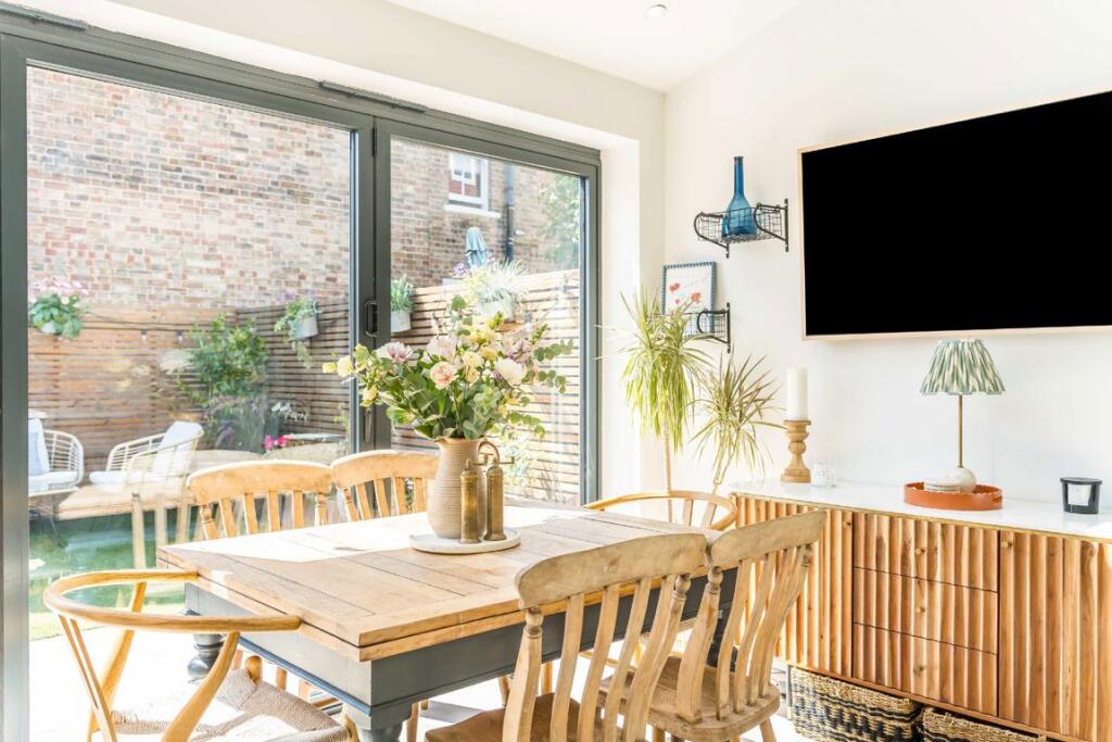 House in London - View 4