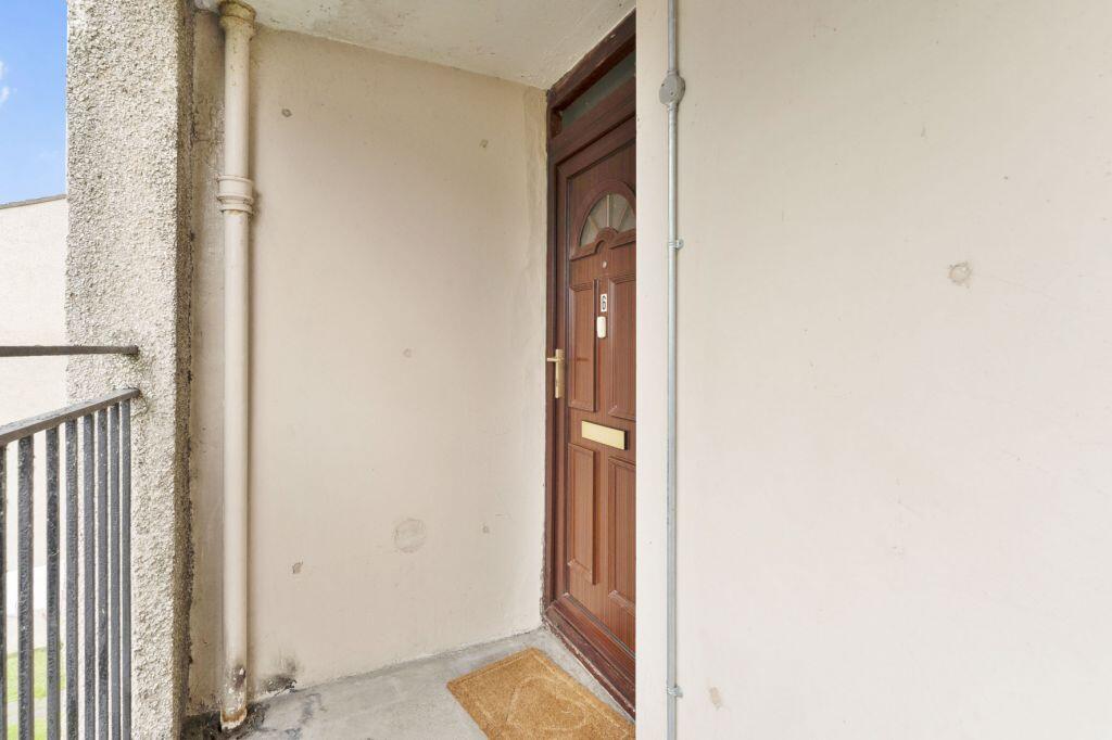Apartment in Edinburgh, The Calders, Wester Hailes - View 2