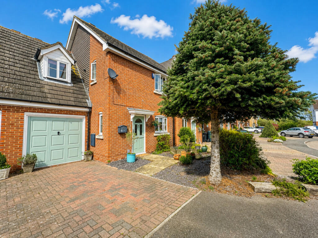 Main image of property: Victory Lane, Rochford