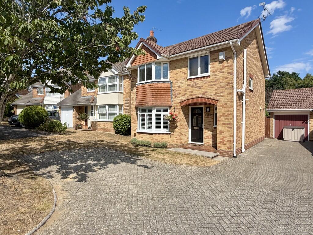 Main image of property: Twin Oaks Close, Broadstone
