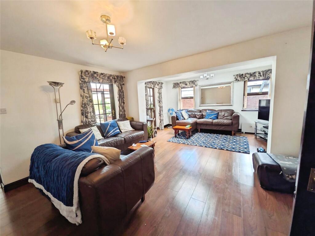 Merridale Road, Wolverhampton, West Midlands, WV3 - View 3