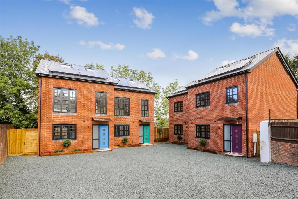 Main image of property: Oakdene Road, Redhill, Surrey RH1
