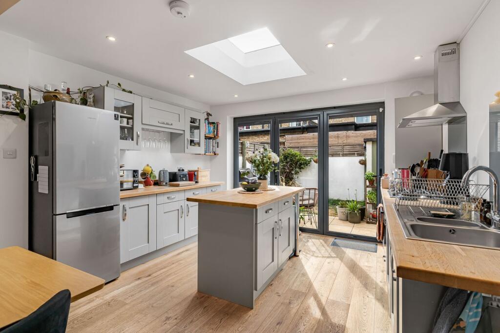 House in London, Hanwell - View 2