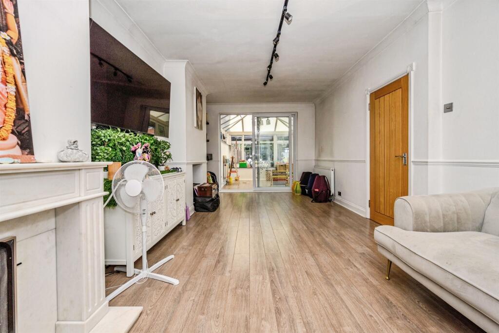 House in Watford - View 5