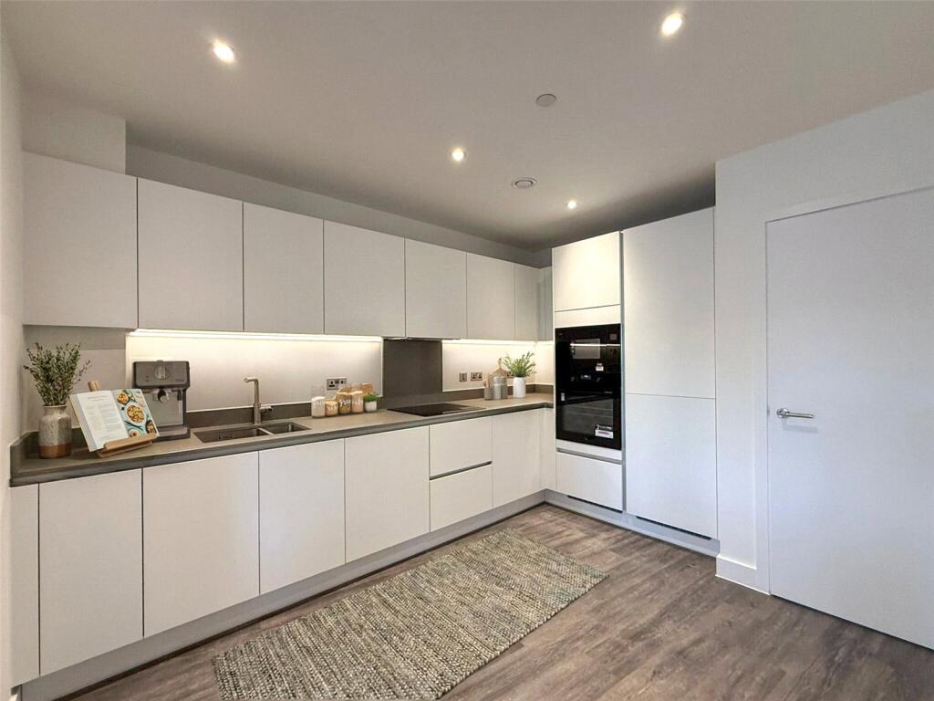 Main image of property: Bragg Way, Cambridge, Cambridgeshire, CB5