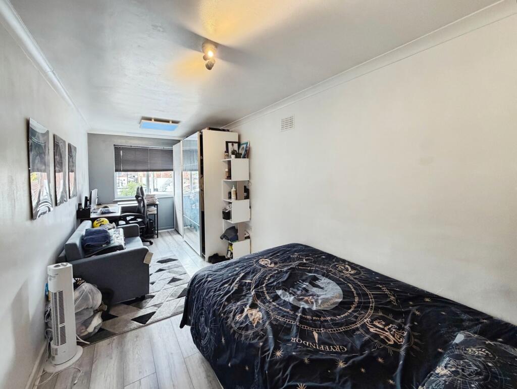 House in Guildford - More