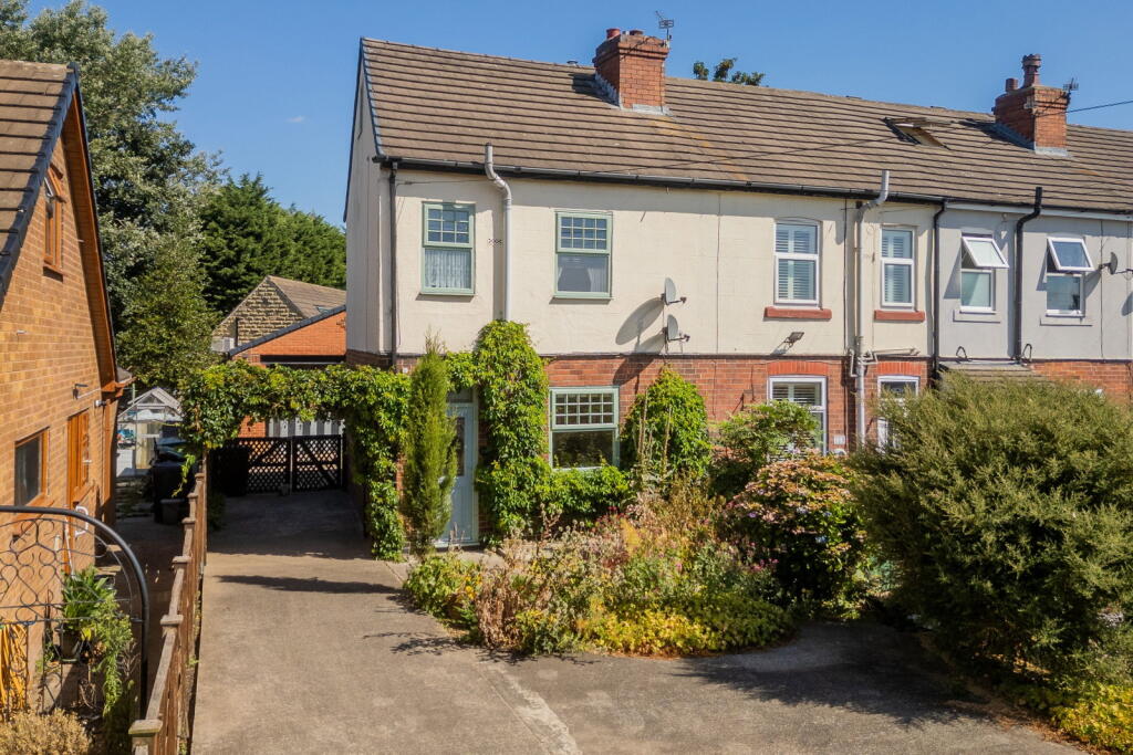 Main image of property: Lower Mickletown, Methley, Leeds, LS26 9AN