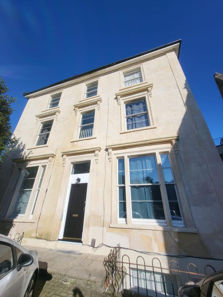 Main image of property: 17 Arlington Villas, Bristol, BS8