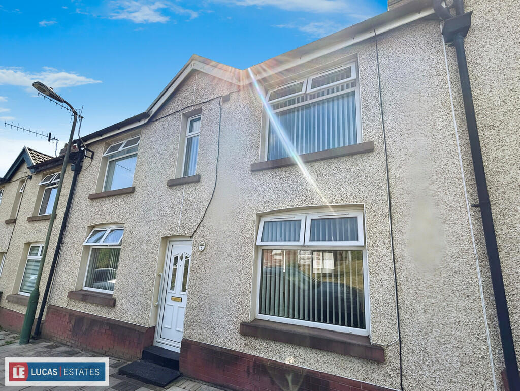 4-bed terraced on Horner Street, Tir-y-berth, Hengoed, £170,000