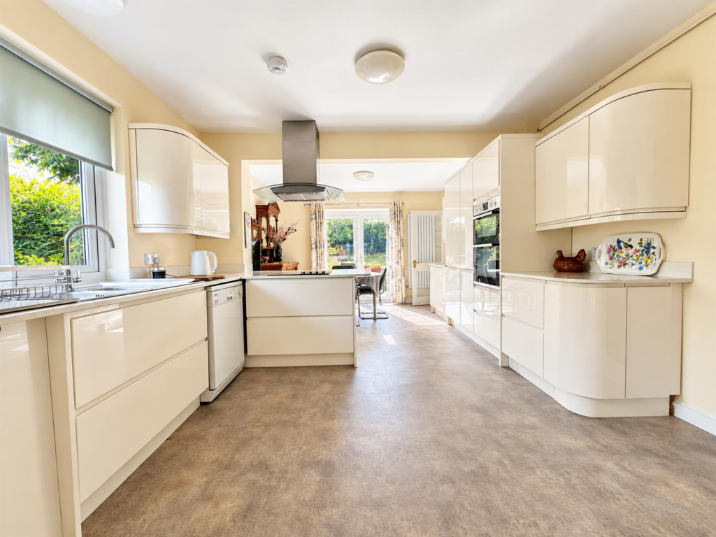 House in Gloucester - View 2