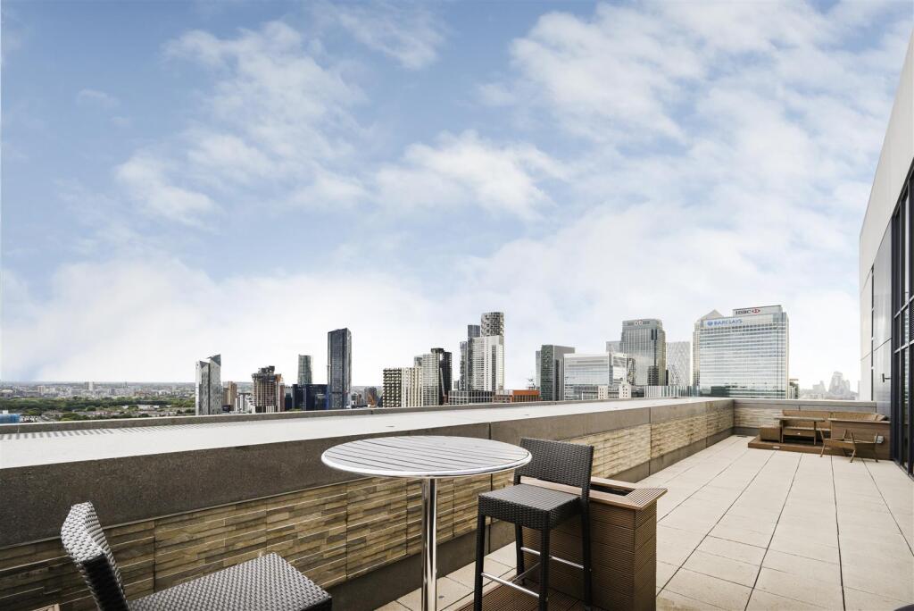 Main image of property: Horizons Tower, Yabsley Street, London, E14