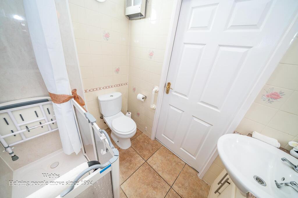 Northgate, Aldridge, Walsall photo 4