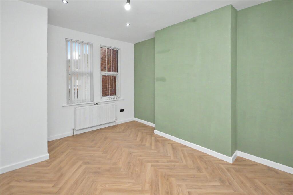 House in Leeds - View 5