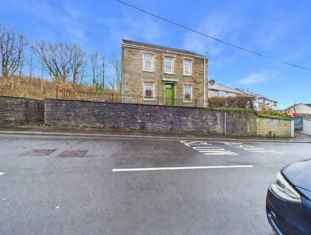 Main image of property: Neath Road, Crynant, SA10