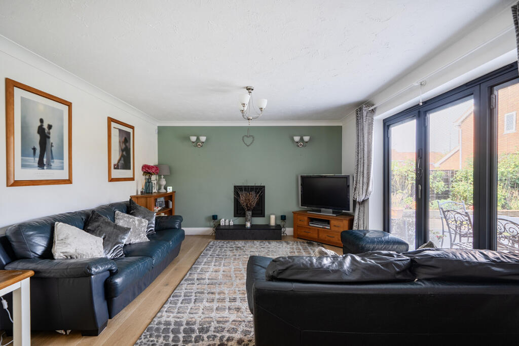 House in Bristol, Downend, Downend and Bromley Heath - More