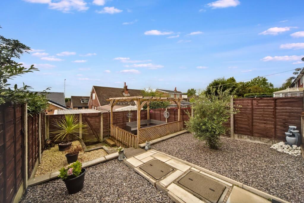 House in Wigan, Greater Manchester - More