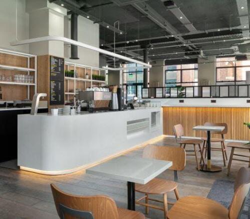 Fully fitted kitchen and breakout space.JPG