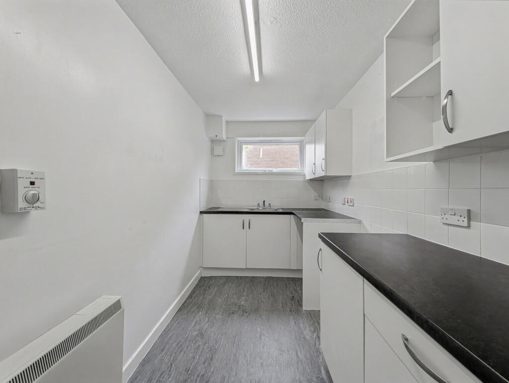 Apartment in Newcastle upon Tyne - View 4