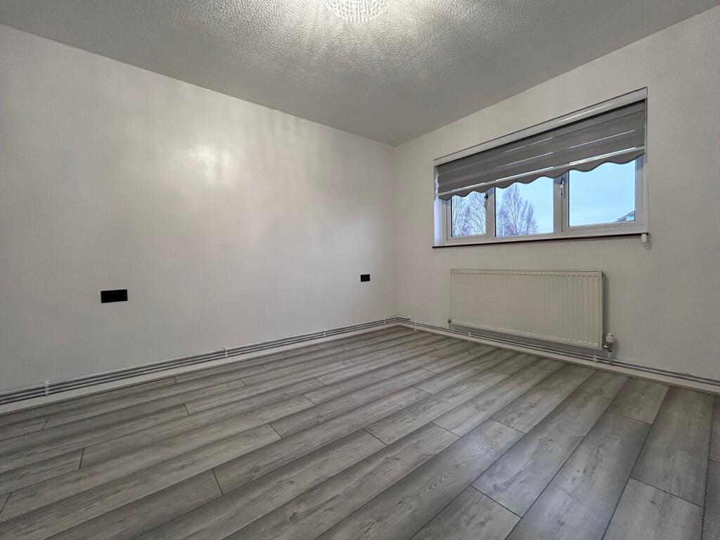 Main image of property: Burnt Close, Luton, Beds