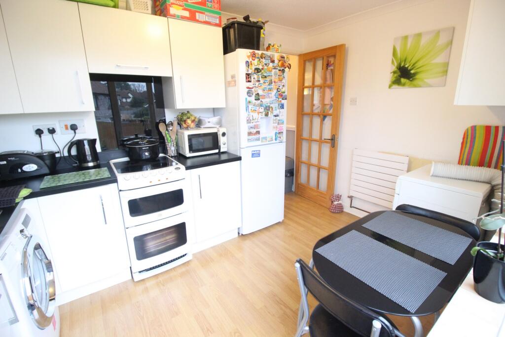 House in Newport - View 5