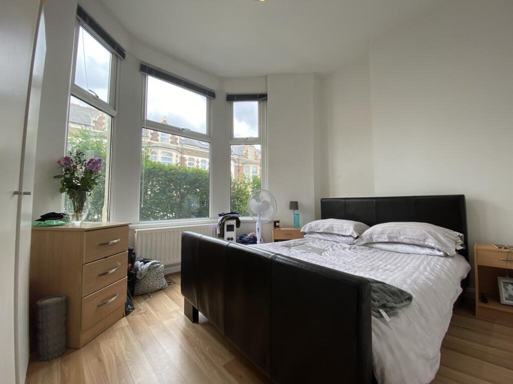 Apartment in Cardiff, Roath - View 4