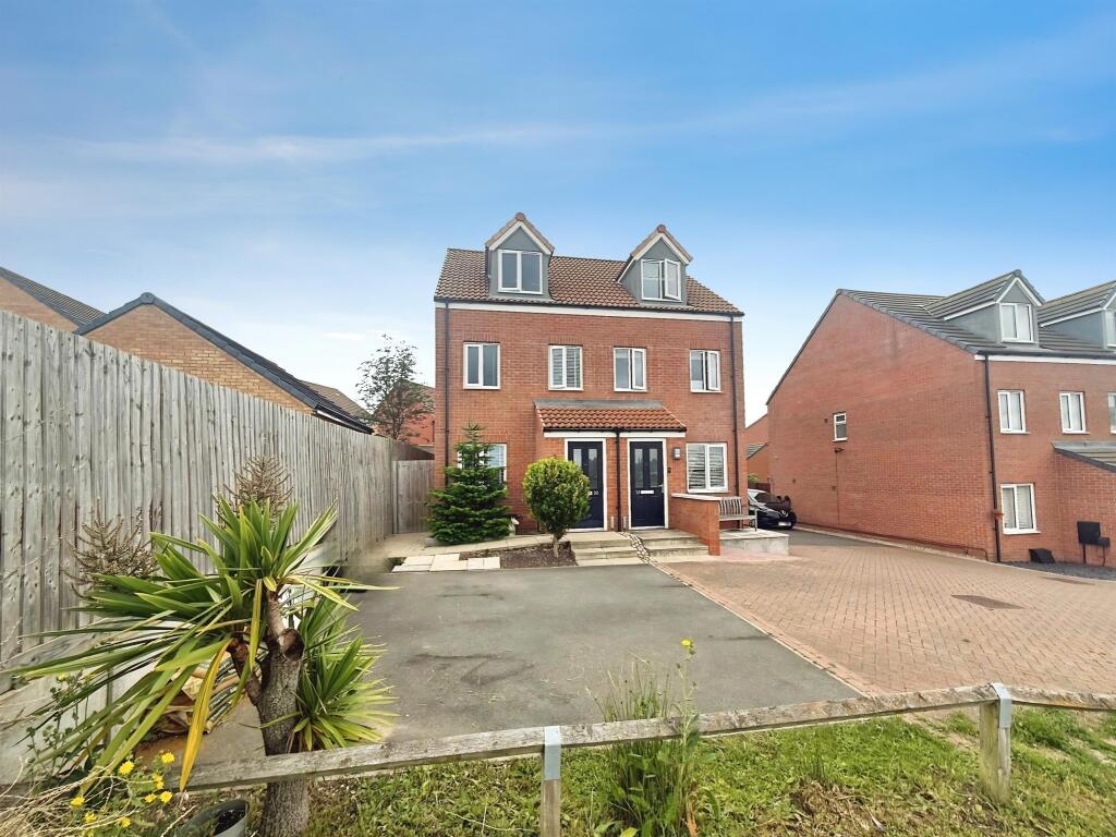 Main image of property: Linus Grove, Peterborough
