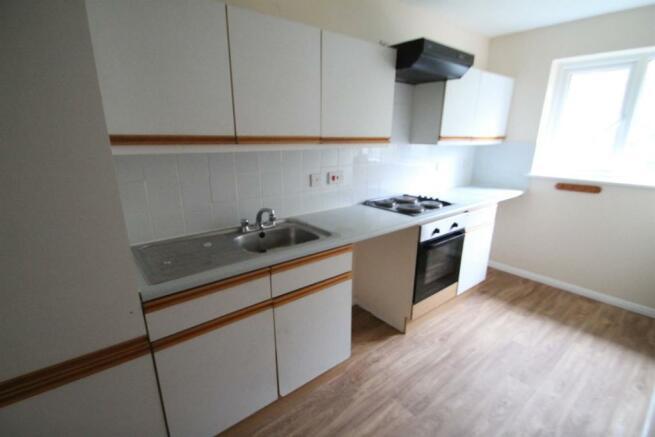 Apartment in Thurrock, Essex - View 4