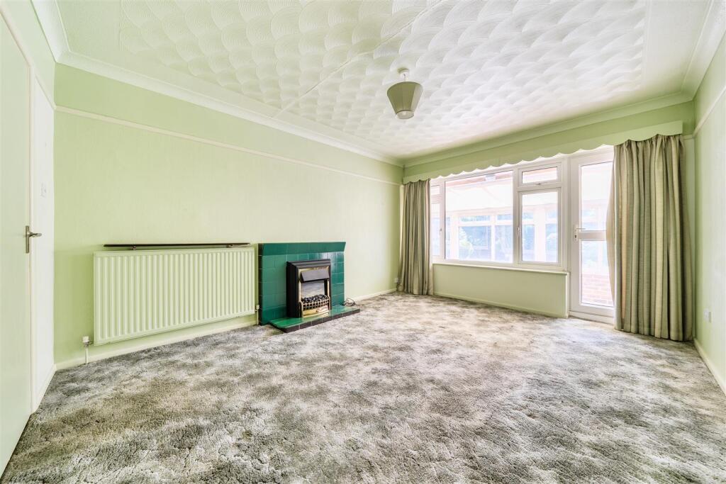 House in Worthing, West Sussex - View 3