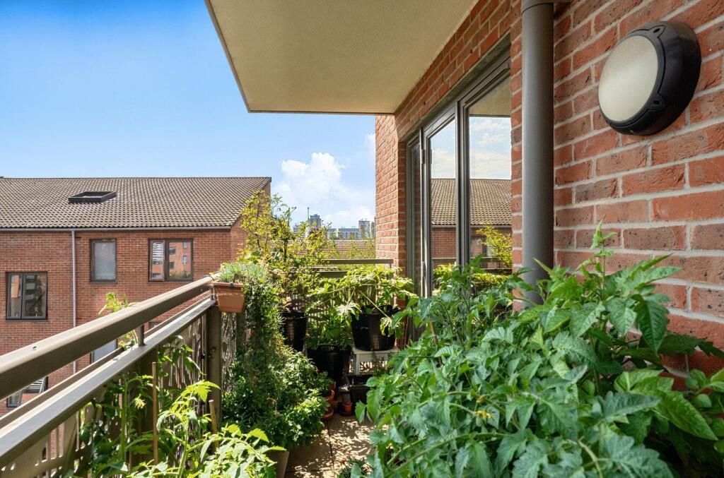 Apartment in London - View 4