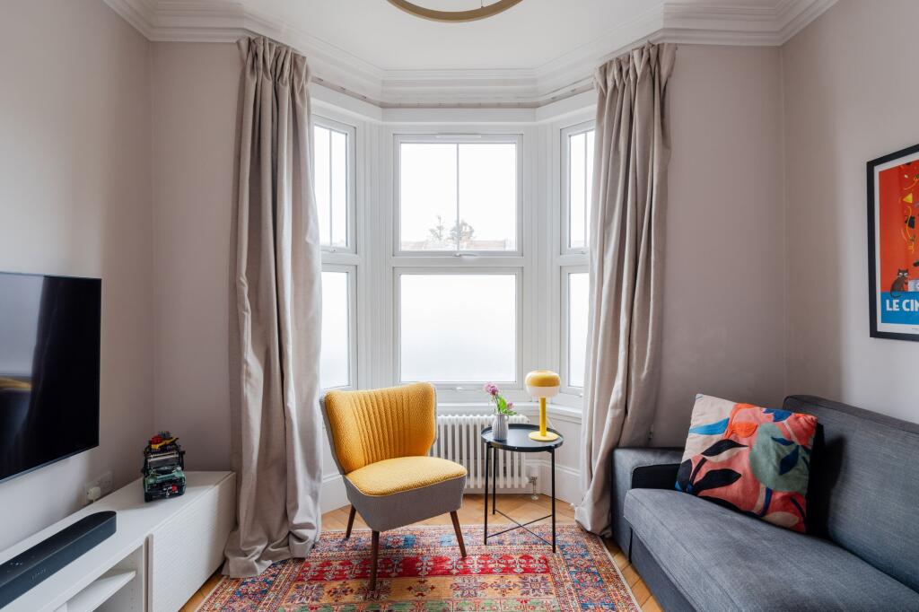 Apartment in London - View 2