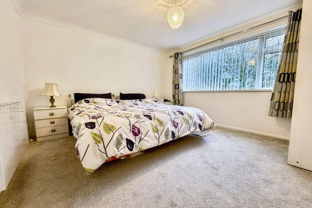 Apartment in Bournemouth, Westbourne - View 4