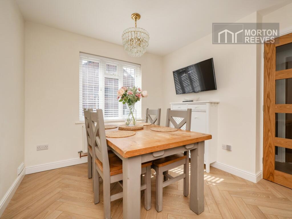 House in South Norfolk, Framingham Earl - More