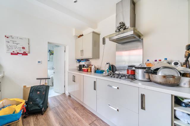 Lawrence Road, Tilehurst, Reading – pohled 5