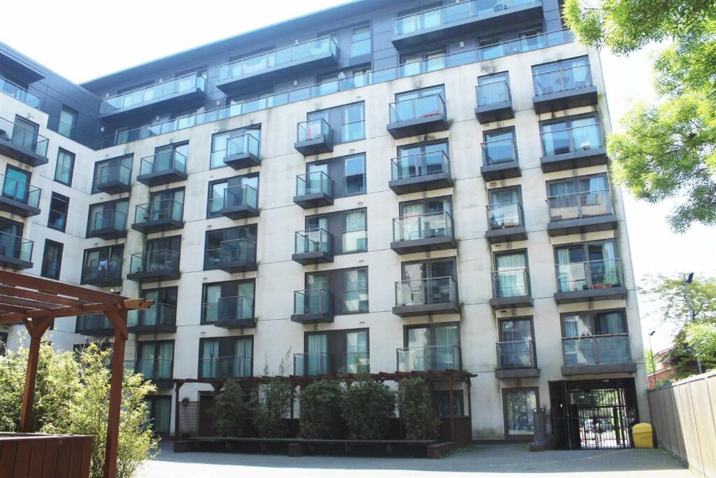 Main image of property: Mosaic Apartments, 26 High Street, Slough