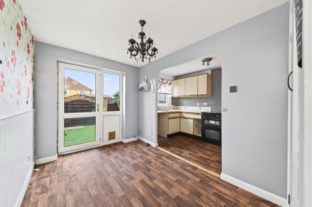 Woodlands Drive, Skelmanthorpe, HD8 photo 4