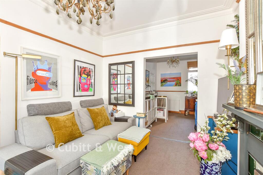 House in Portsmouth - View 5