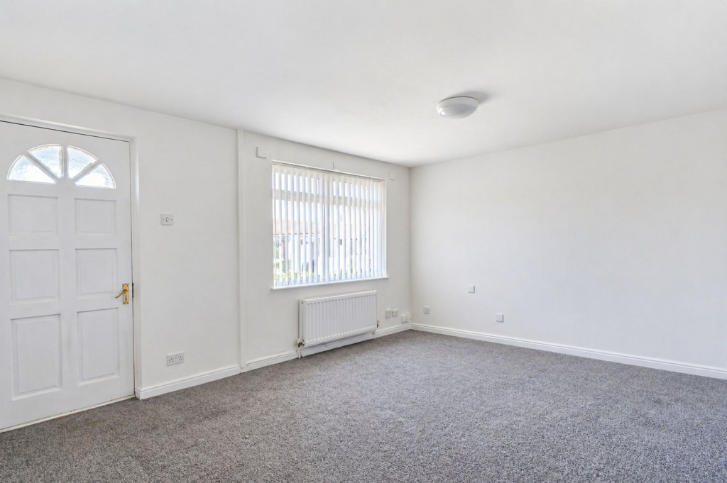 Oakley Walk, Middlesbrough, TS6 photo 4