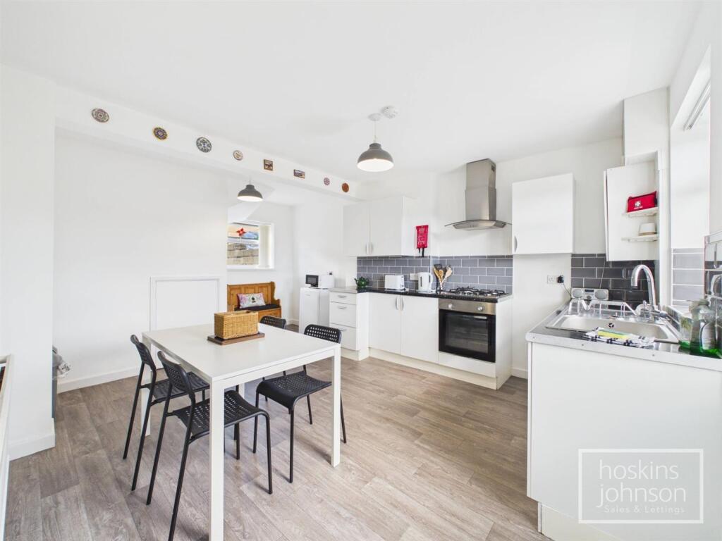 House in Pontypridd, Rhydyfelin - View 4