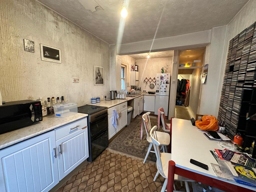 House in Portsmouth - View 5