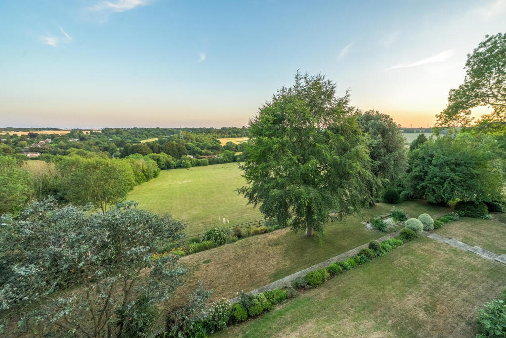 Westerham Road, Keston photo 5