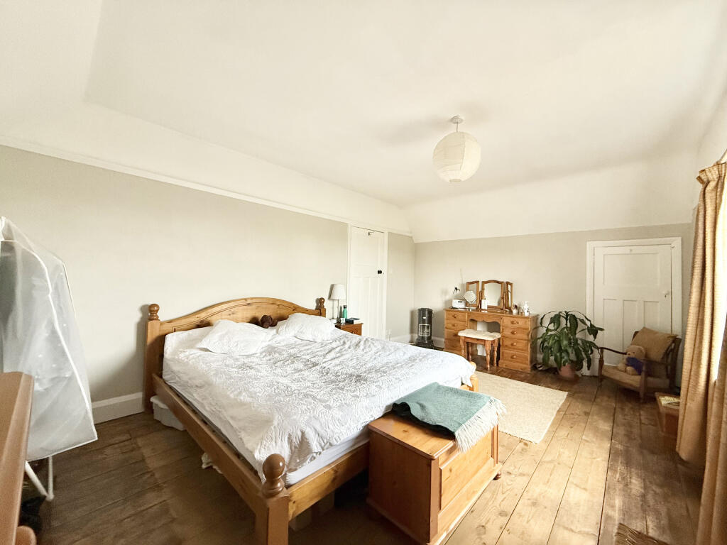 Additional image 25 of Ilchester Road, Yeovil, Somerset