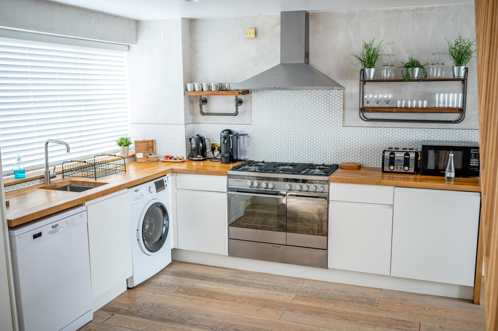 Apartment in Brighton - View 2